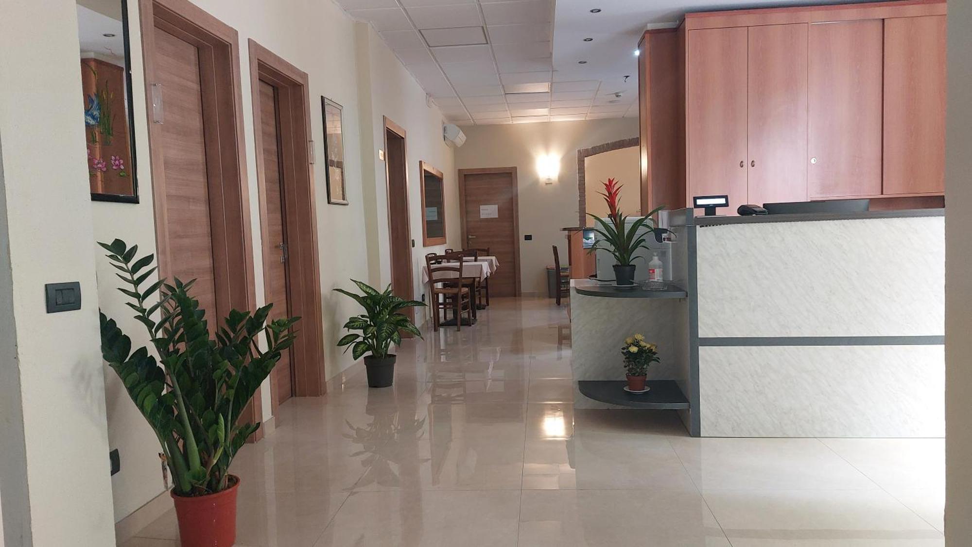 Hotel La Torre ฟอร์มิจิเน ภายนอก รูปภาพ